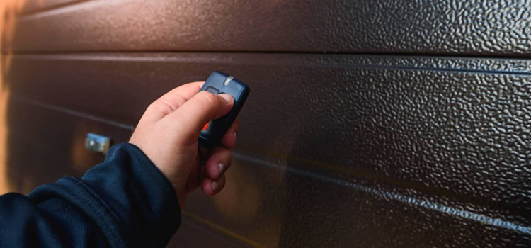 automatic door opener with remote control in Eureka